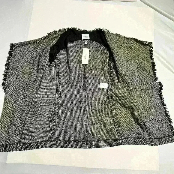 NWT AKRIS Punto Black & White Tweed Fringed Waterfall Front Open Jacket 6 $1490 - Picture 14 of 16